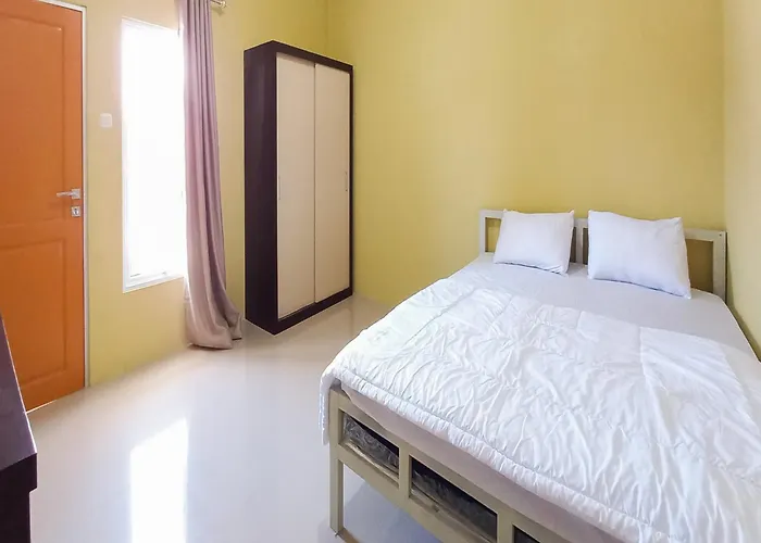 FARAH Homestay Syariah Mitra RedDoorz Pekanbaru